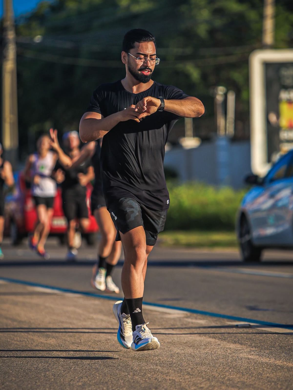 Myckaell correndo em uma prova de rua